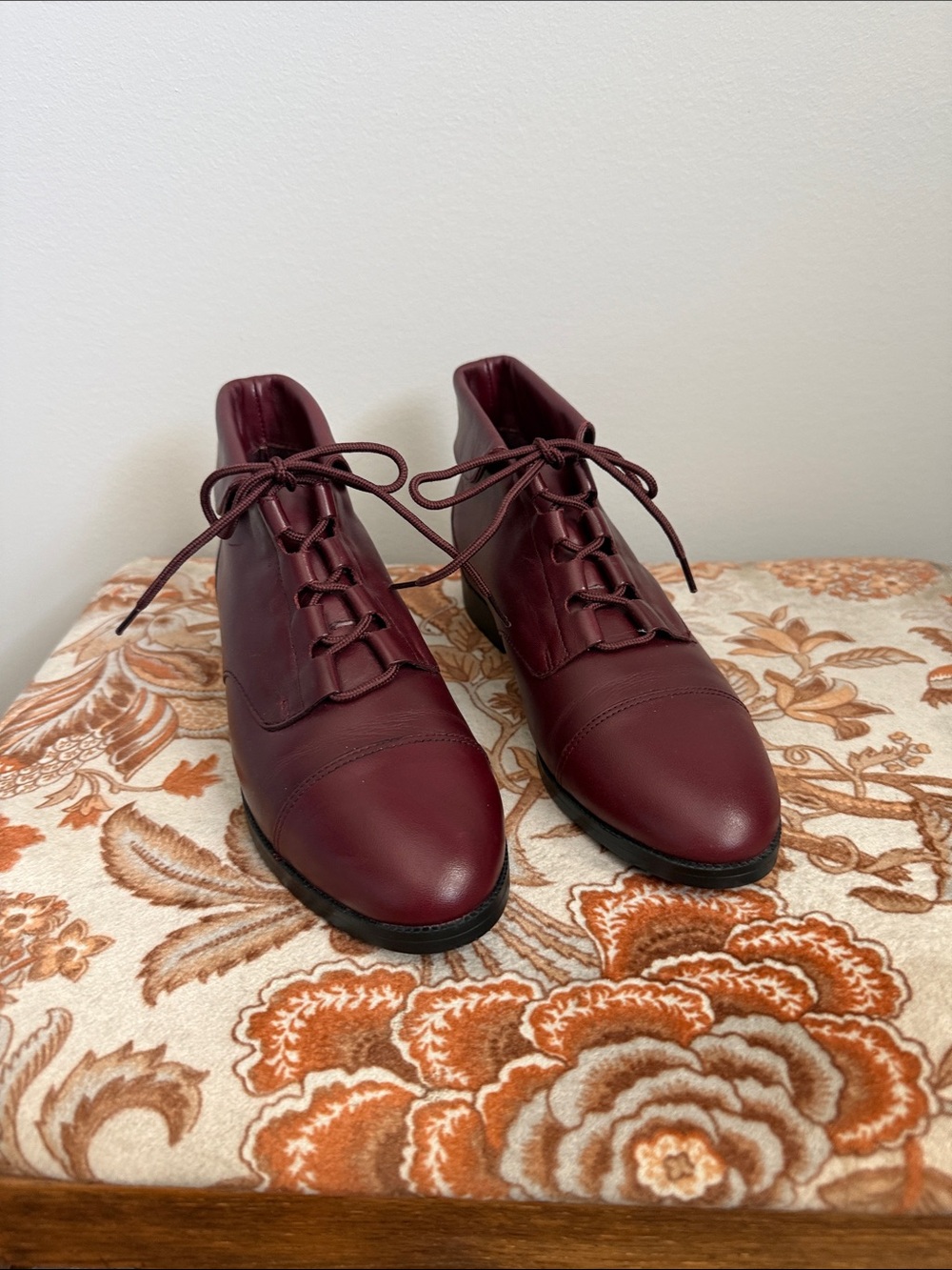 Vintage Prima Royale Burgundy Leather Lace-Up Ankle Boots Size 6.5